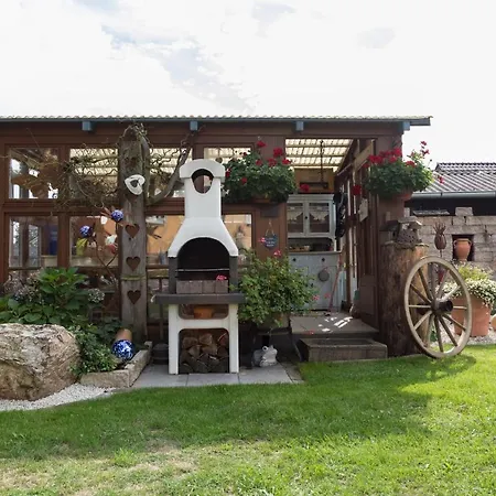 Zetzl Apartman *